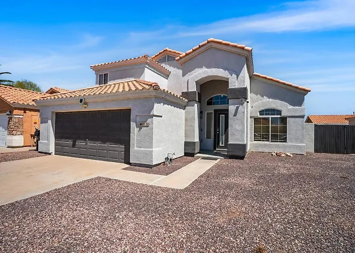 Modern Oasis W/ Pool Near Spring Training Holiday home *