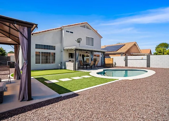 Holiday home Modern Oasis W/ Pool Near Spring Training