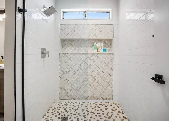 Holiday home Modern Oasis W/ Pool Near Spring Training *